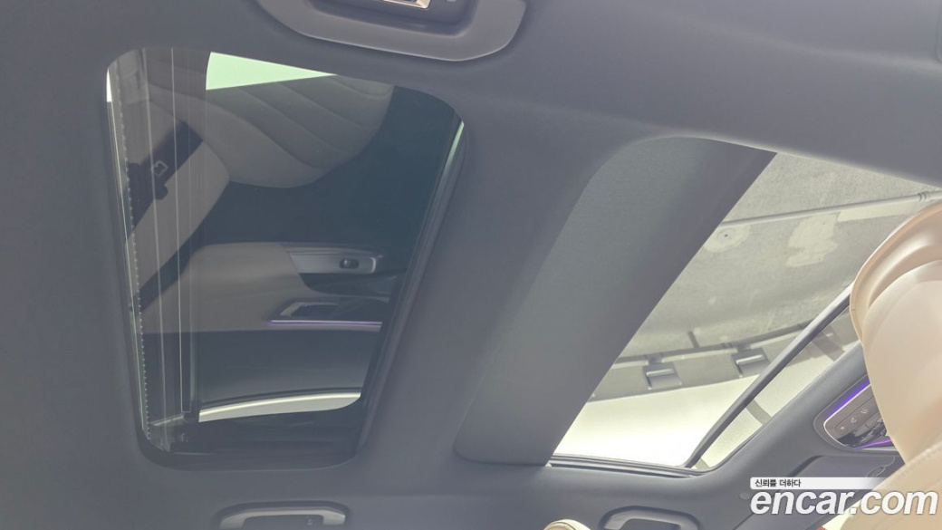 Mercedes-Benz E-Class E300 4MATIC AMG Line, 2025