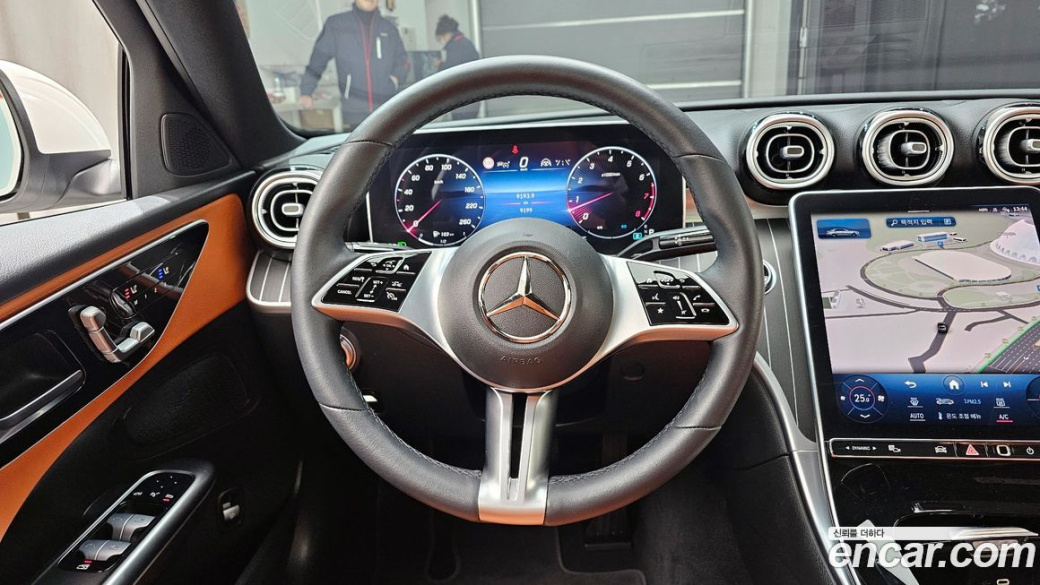 Mercedes-Benz C-Class C200 4MATIC Avantgarde, 2022