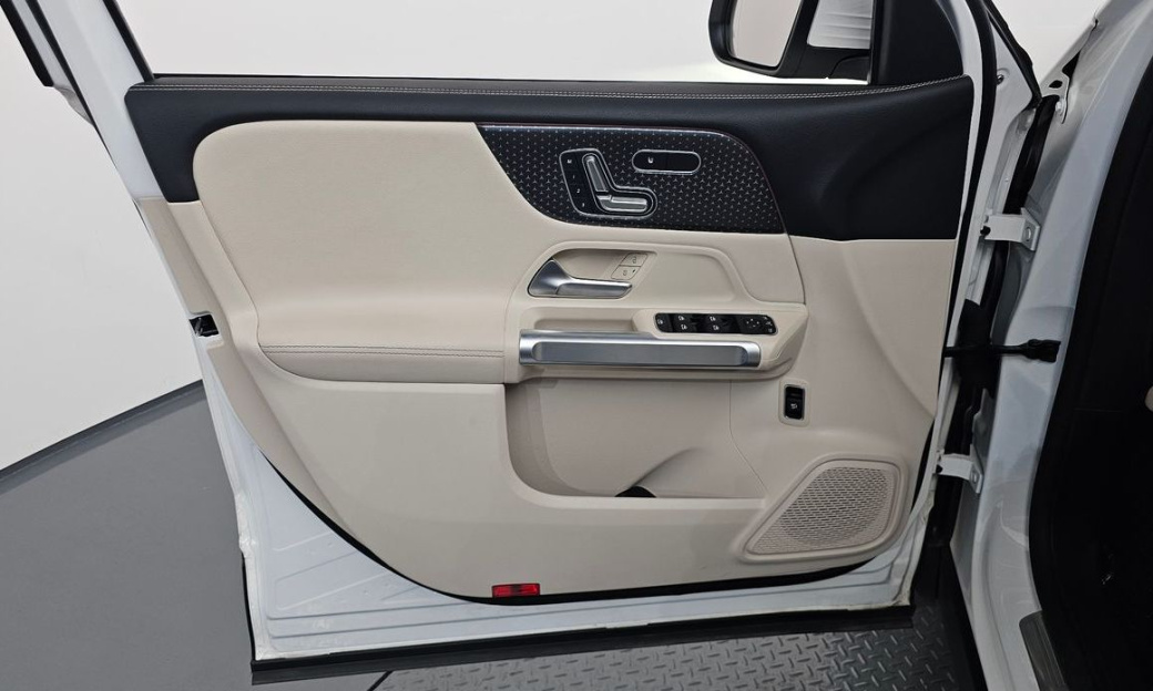 Mercedes-Benz GLB-Class GLB200 d, 2024