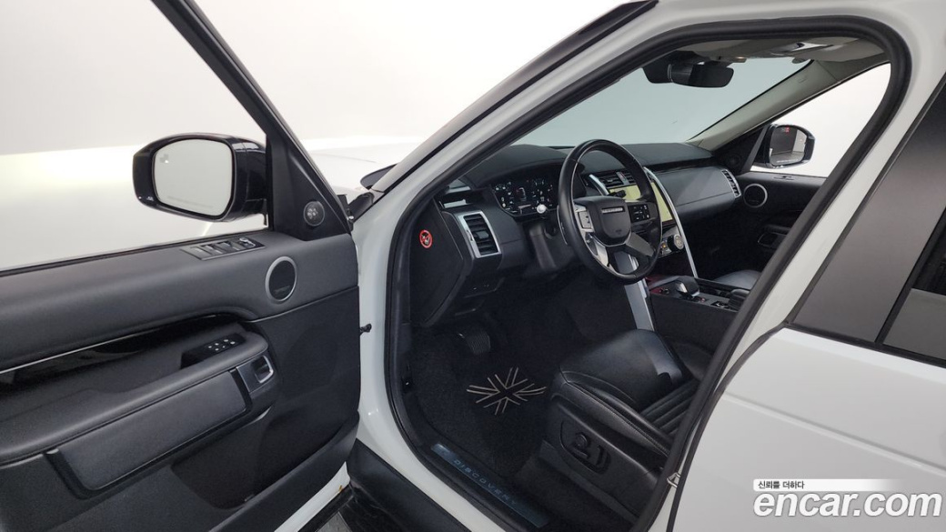 Land Rover Discovery D250 SE, 2022