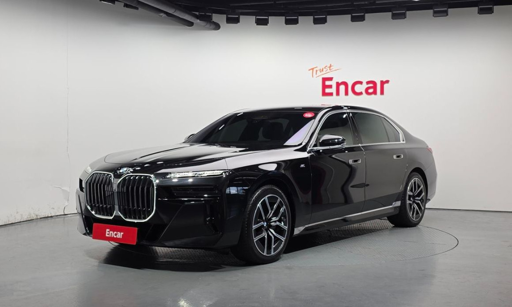 BMW 7-Series 740d xDrive M Sport, 2025