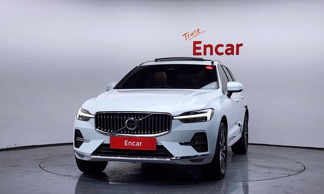 Volvo XC60 B5 Ultimate Bright, 2024