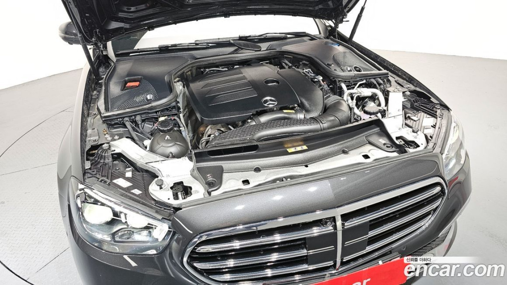 Mercedes-Benz E-Class E350 4MATIC Exclusive, 2023