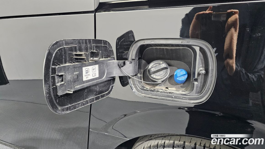 Hyundai Staria Tourer 11-Seater, 2025