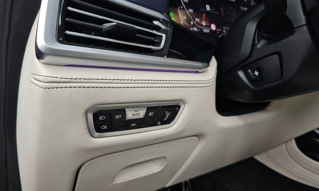 BMW X7 M50i 6STR, 2022