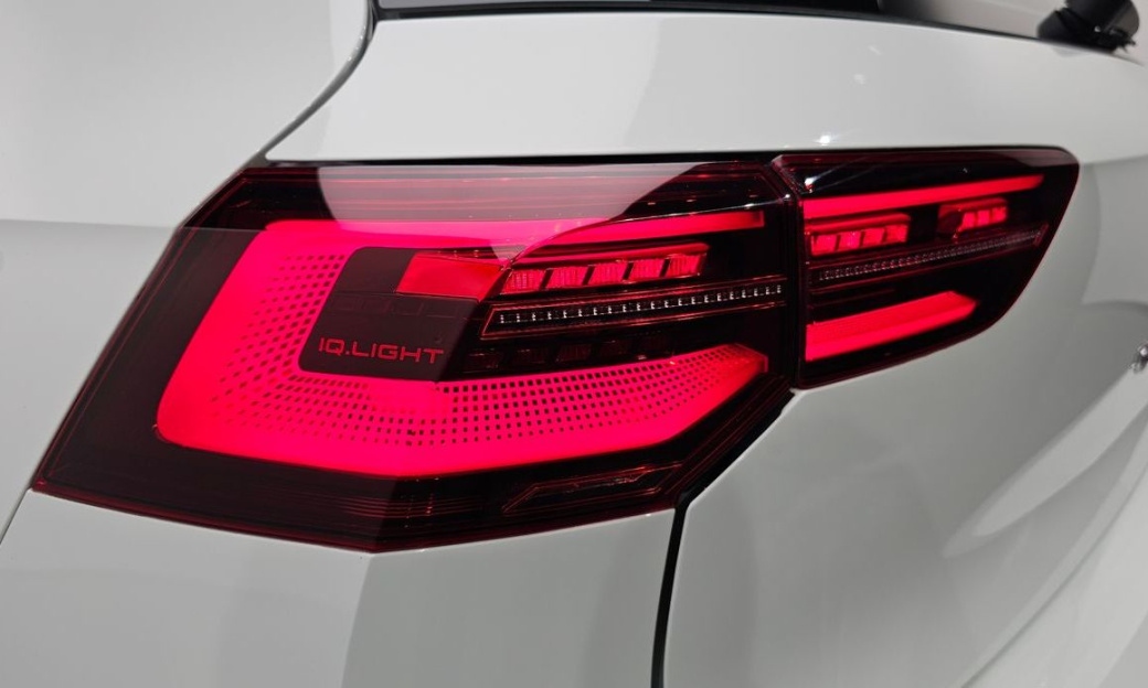 Volkswagen Golf 2.0 GTI, 2024