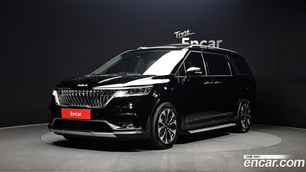 Kia Carnival 9-Seater Signature, 2023