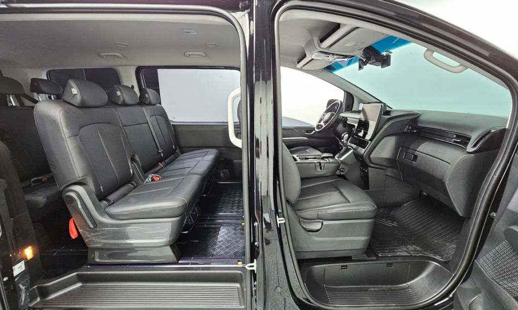 Hyundai Staria Tourer 9-Seater, 2024