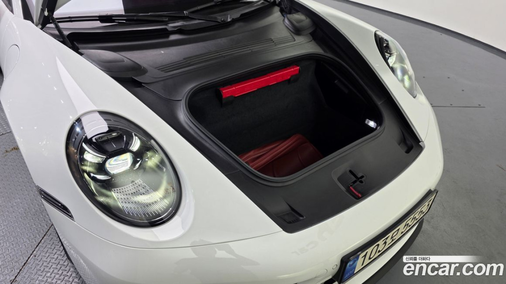 Porsche 911 Carrera 4 GTS Cabriolet, 2023