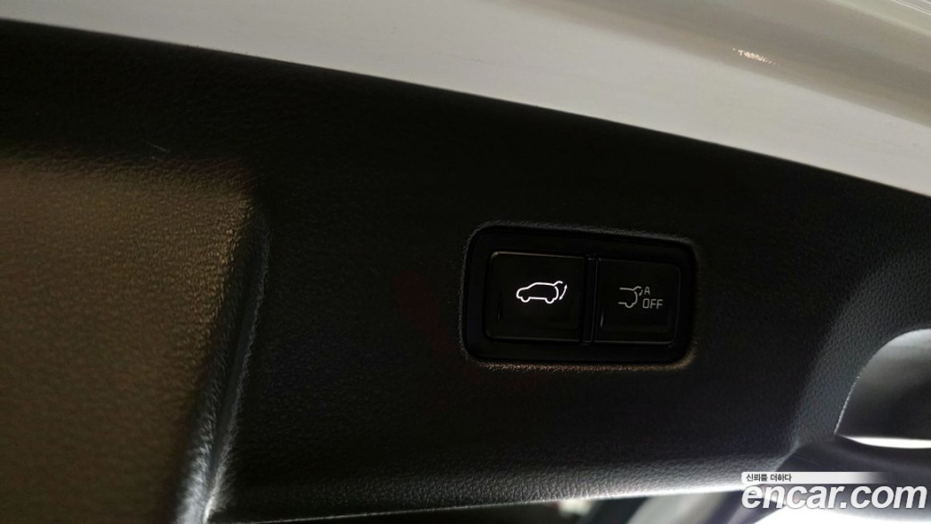 Kia Carnival 9-Seater Prestige, 2024