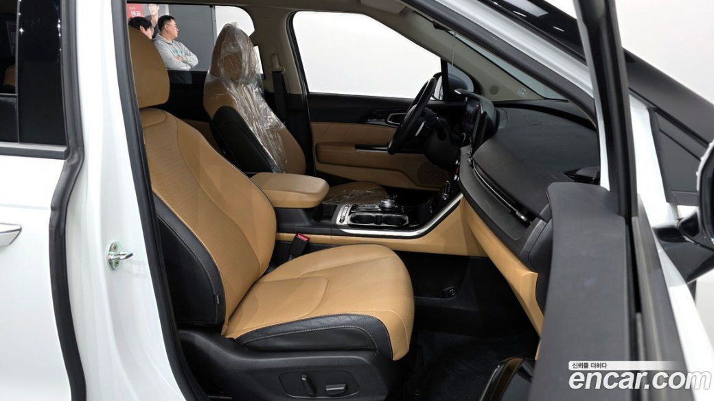 Kia Carnival 9-Seater Signature, 2023