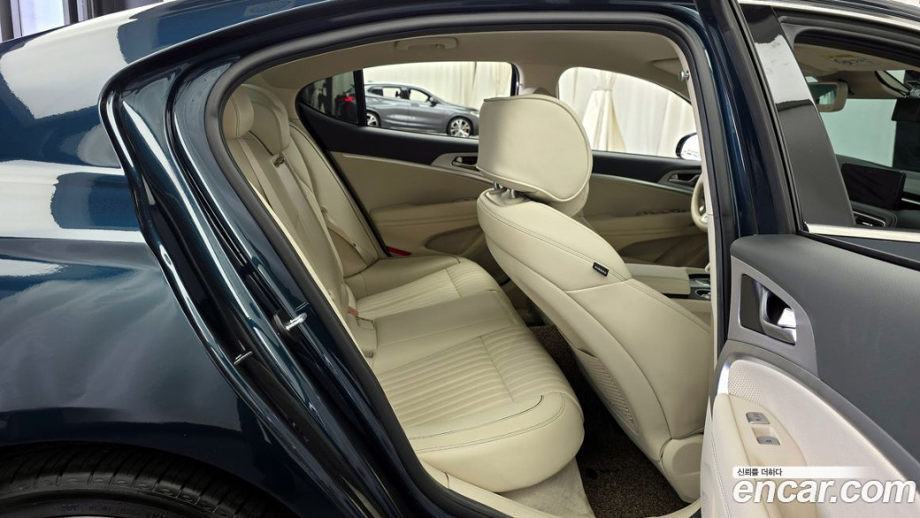 Genesis G70 Gasoline 2.0T 4WD, 2023