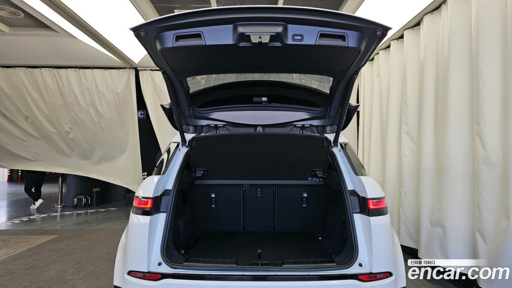 Land Rover Range Rover Evoque P250 R-Dynamic SE, 2021