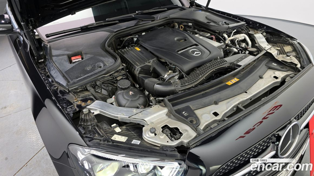 Mercedes-Benz E-Class E250 AMG Line, 2023