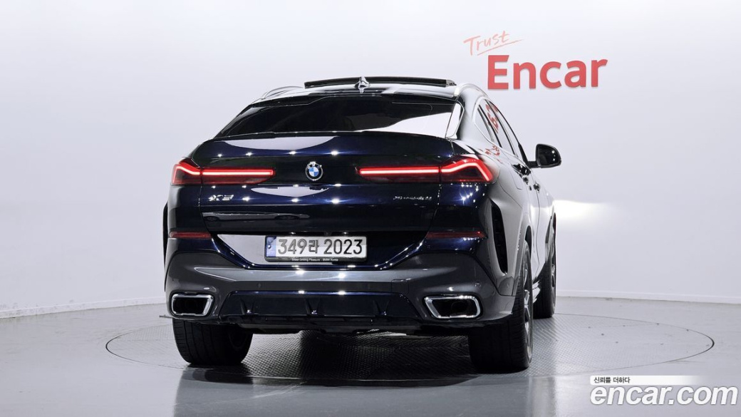 BMW X6 xDrive40i M Sport, 2022