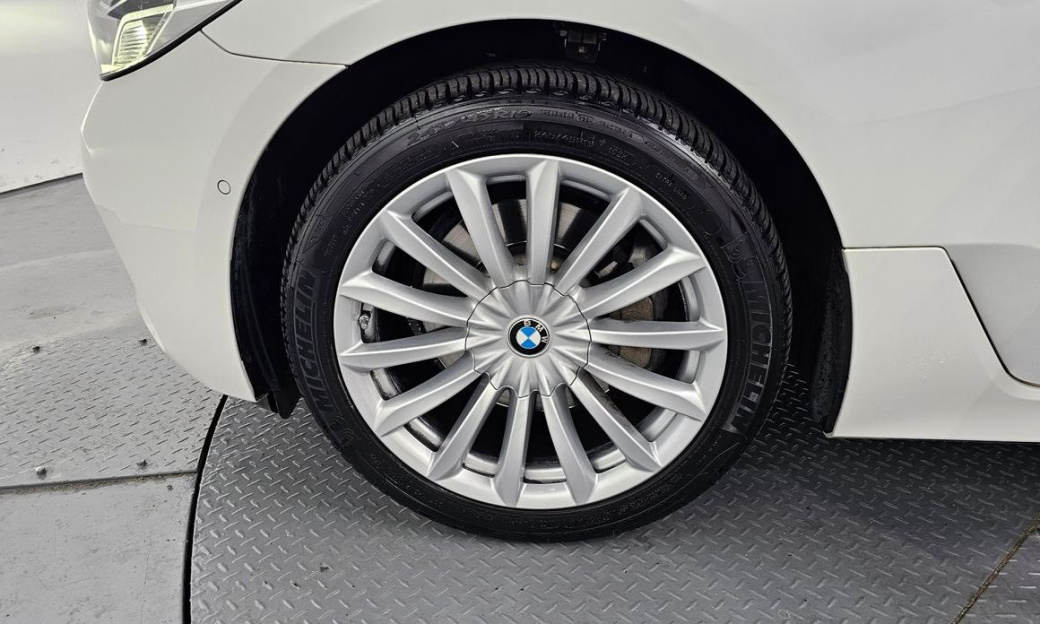 BMW Gran Turismo 630i xDrive Luxury, 2022