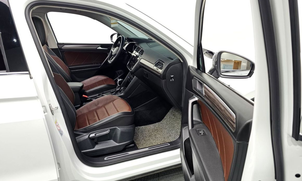 Volkswagen Tiguan 2.0 TSI Prestige, 2023