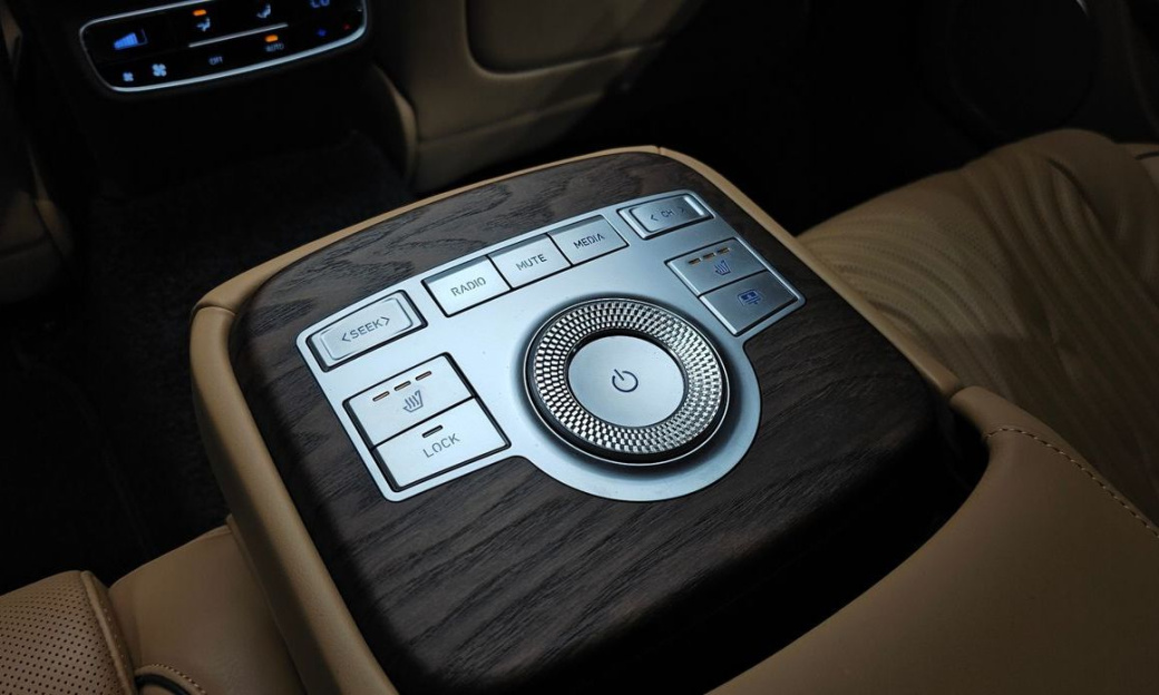 Genesis G80 Gasoline 2.5 Turbo AWD, 2022