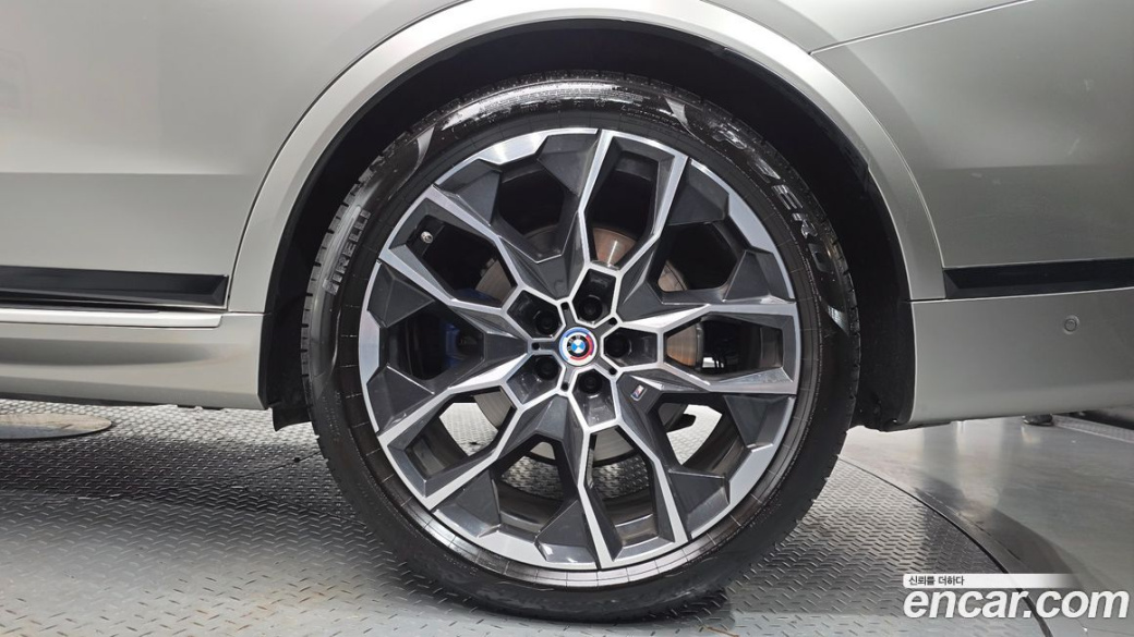 BMW X7 xDrive 40i M Sport 7STR, 2025