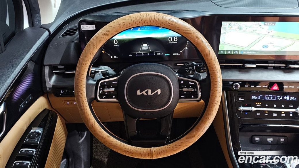 Kia Carnival 9-Seater Signature, 2022