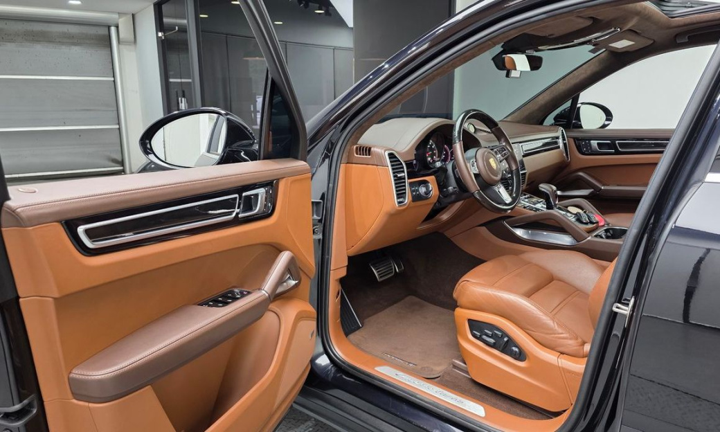 Porsche Cayenne 4.0 Turbo, 2022