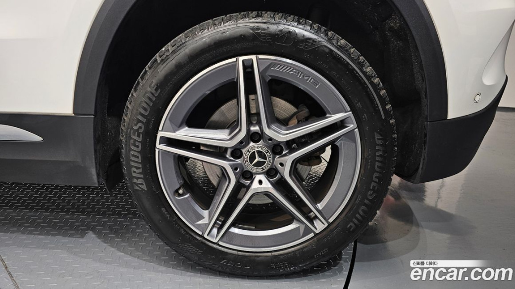 Mercedes-Benz GLA-Class GLA250 4MATIC, 2023