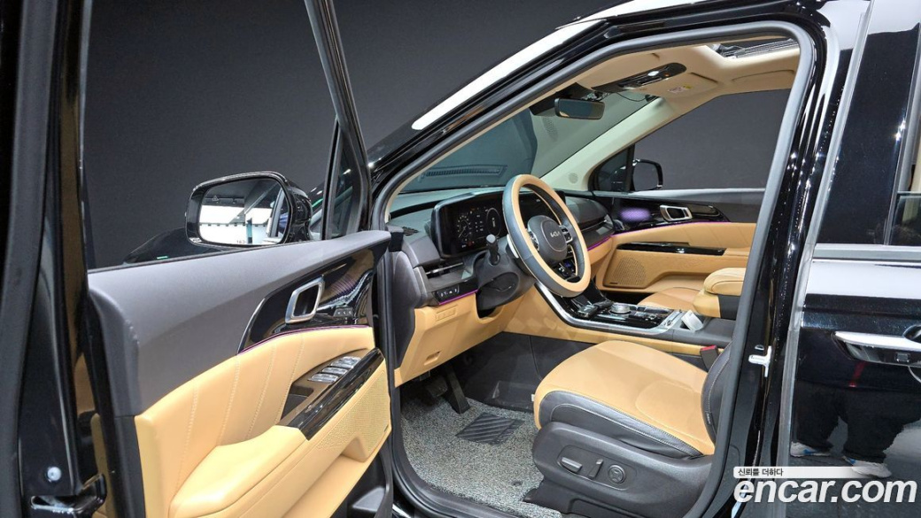 Kia Carnival 9-Seater Signature, 2022