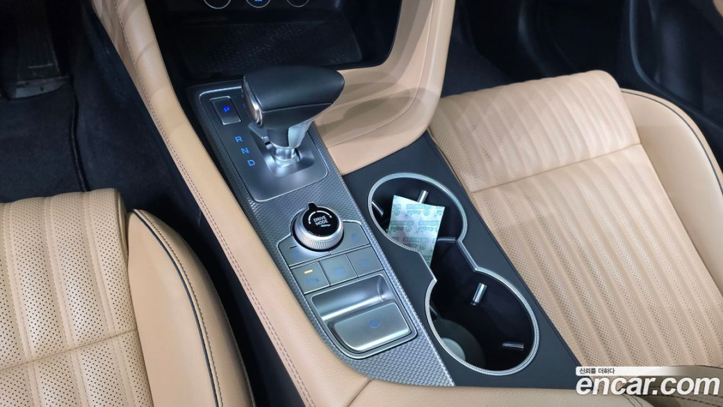 Genesis G70 Gasoline 2.0T 4WD, 2022