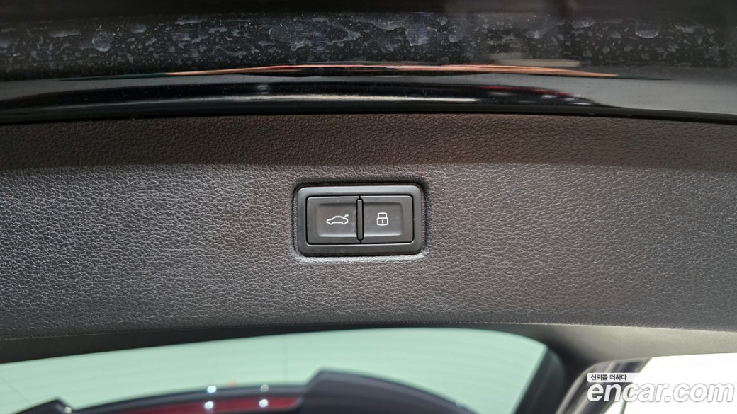 Audi Q7 55 TFSI Quattro Premium, 2023