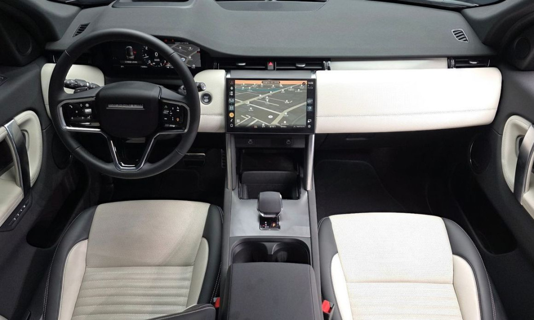 Land Rover Discovery Sport P250 Dynamic SE, 2025