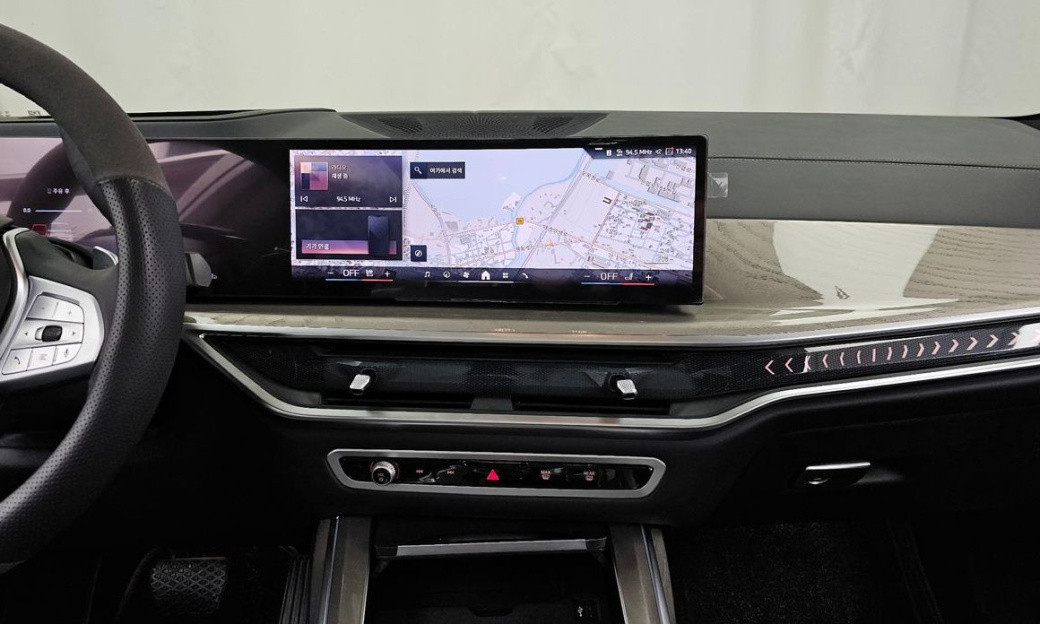 BMW X7 xDrive 40i Design Pure Excellence 7-Seater, 2024