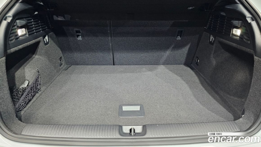 Audi Q2 35 TDI Premium, 2023