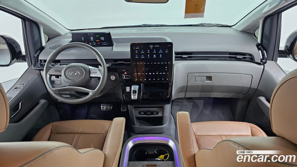 Hyundai Staria 2WD Camping Car, 2024