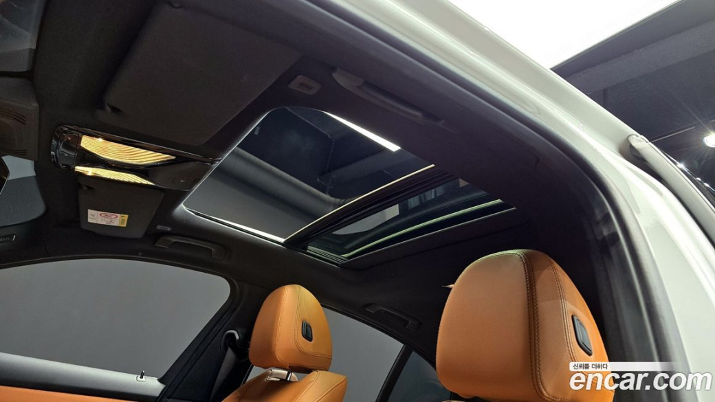 BMW 3-Series 320i M Sport, 2024