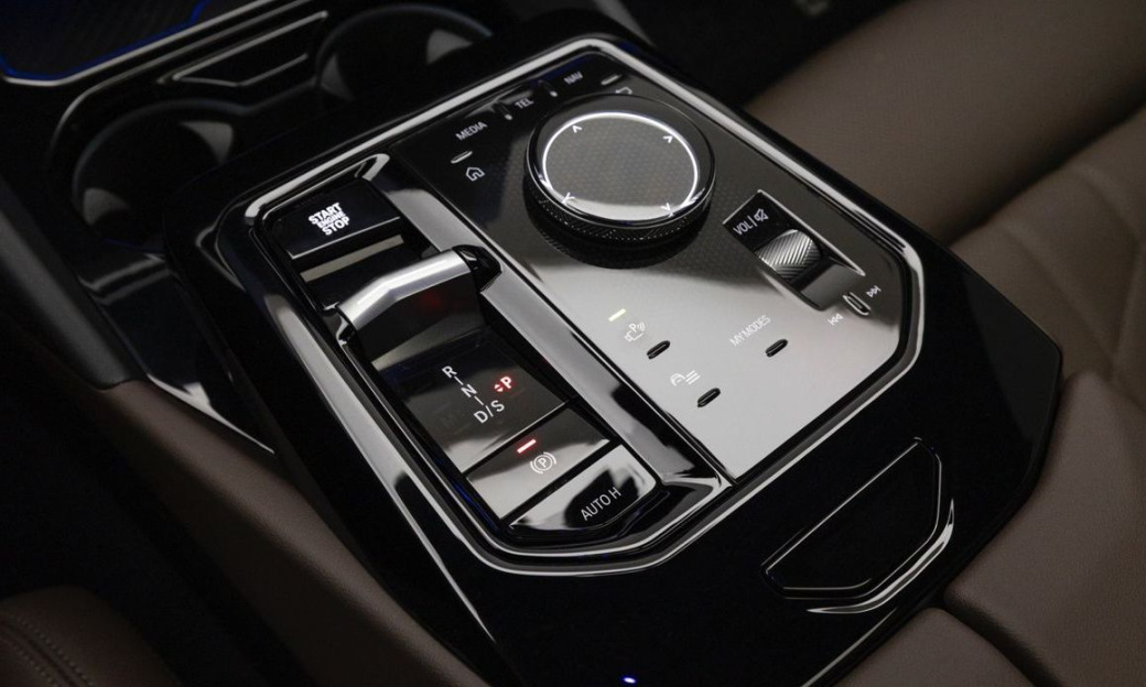 BMW 5-Series 520i M Sport, 2024