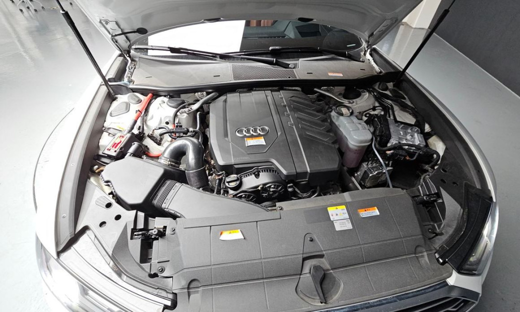 Audi A6 45 TFSI Quattro Premium, 2023