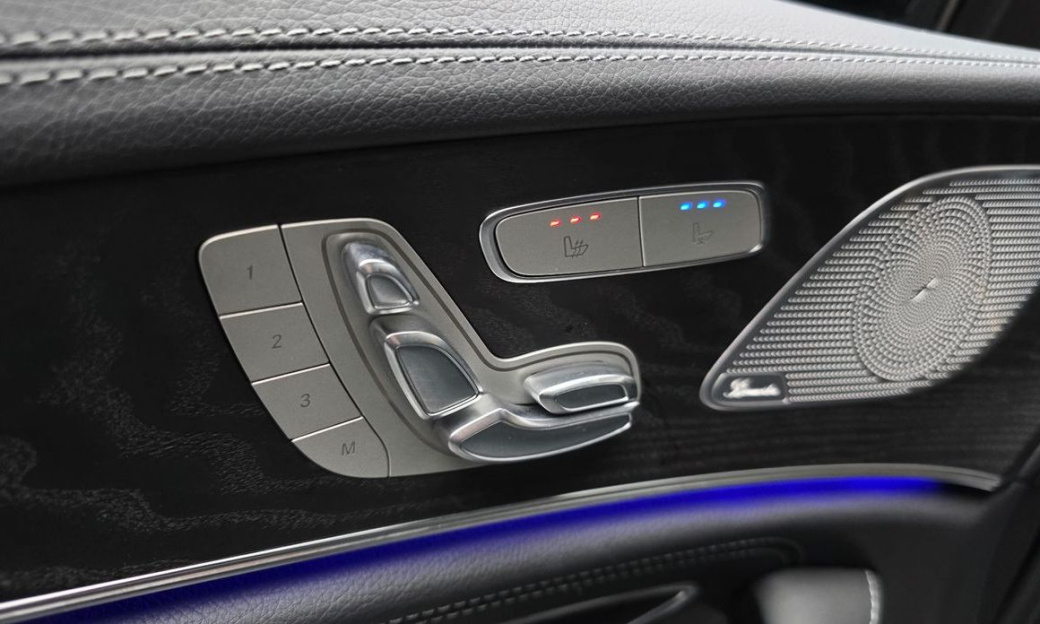 Mercedes-Benz CLS-Class CLS300d 4MATIC, 2022