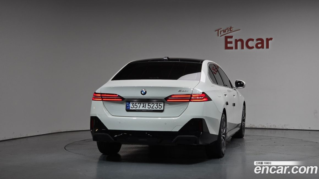 BMW 5-Series 520i M Sport, 2024