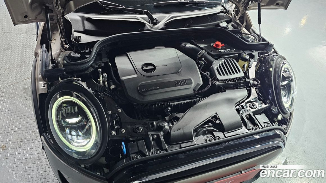 Mini Cooper  , 2024