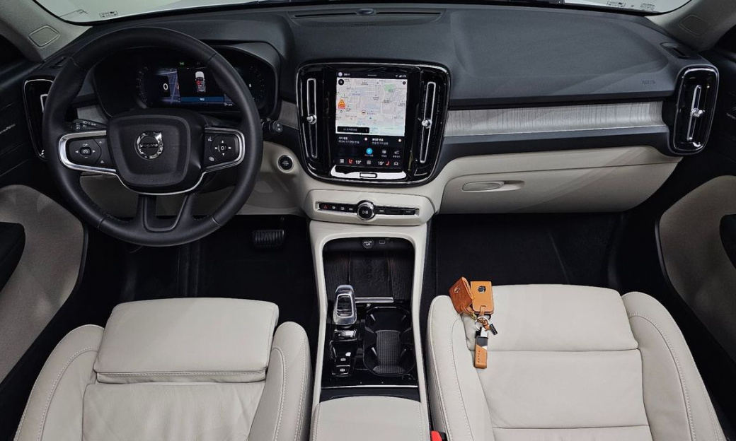 Volvo XC40 B4 Ultimate Bright, 2023