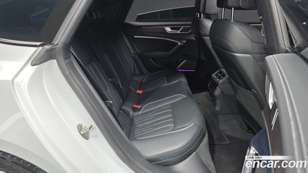 Audi A7 55 TFSI Quattro Premium, 2022