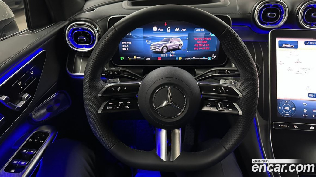 Mercedes-Benz GLC-Class GLC300 4MATIC AMG Line, 2025