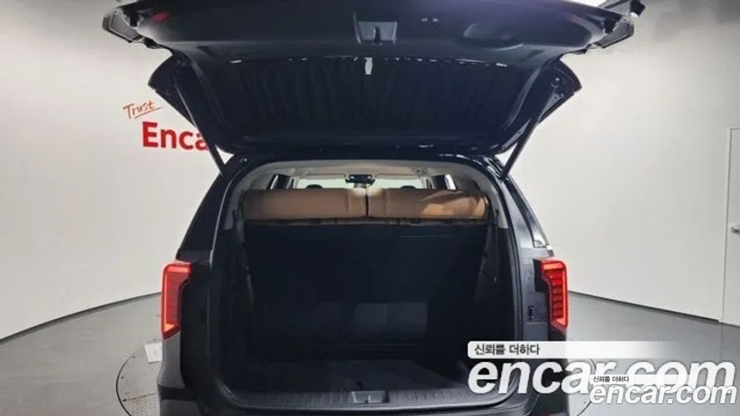 Kia Carnival 9-Seater Noblesse, 2025
