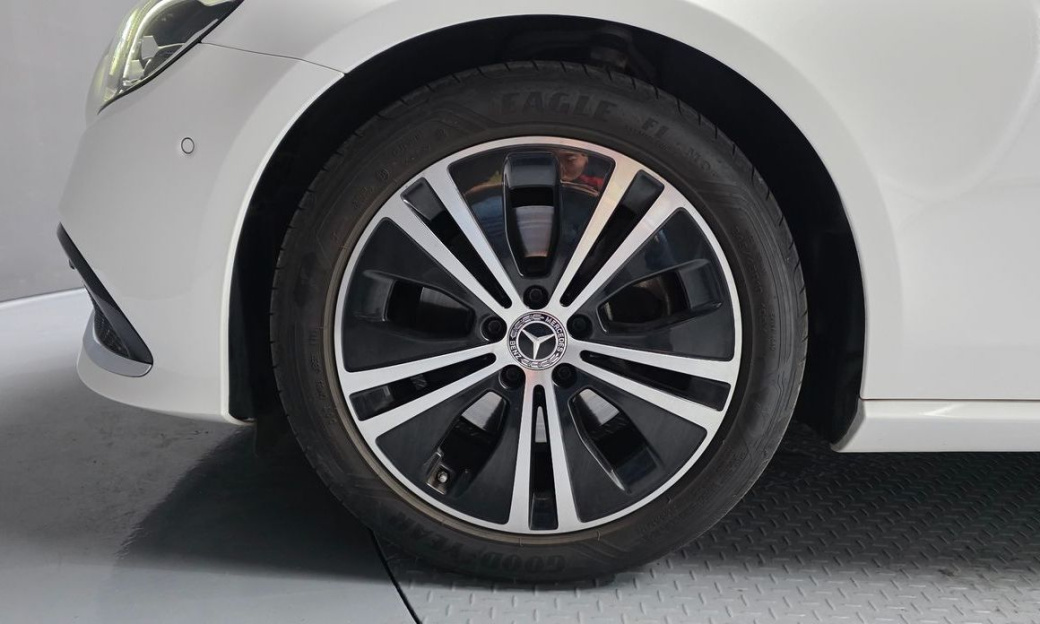 Mercedes-Benz E-Class E250 Avantgarde, 2022