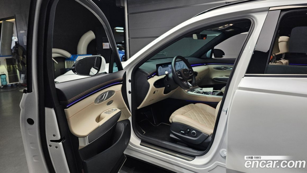 Genesis GV70 2.5T Gasoline 2WD, 2025