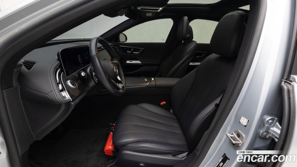 Mercedes-Benz E-Class E200 Avantgarde, 2025
