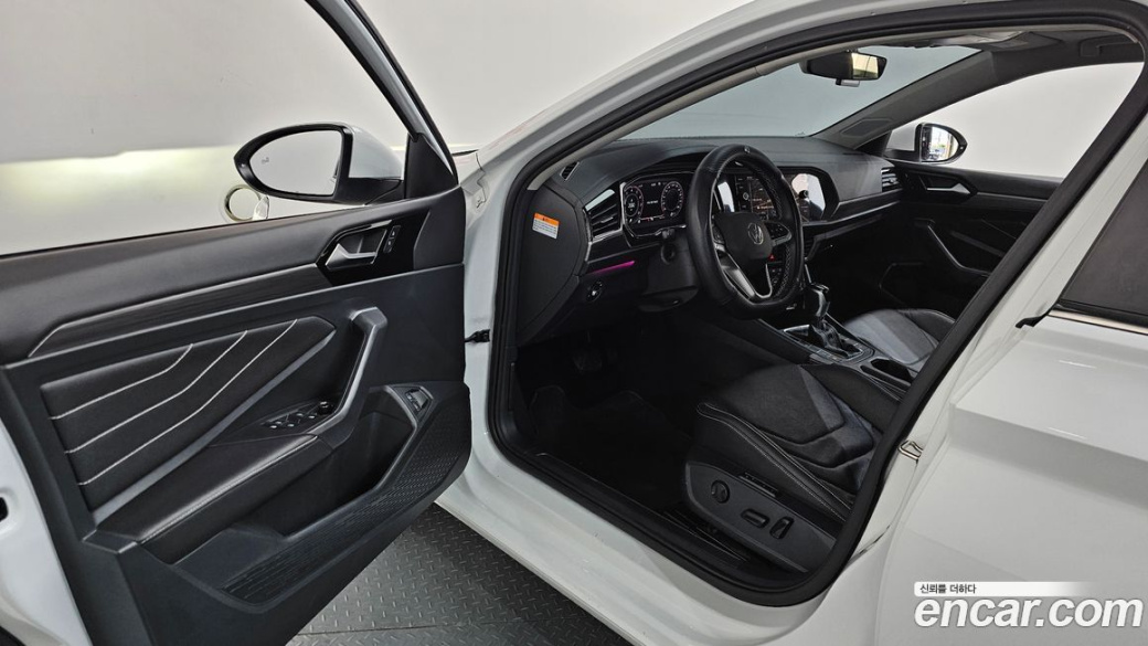 Volkswagen Jetta 1.5 TSI Prestige, 2023