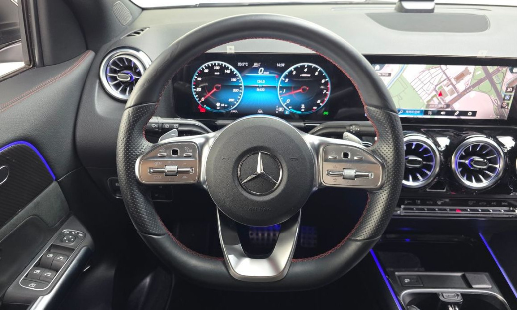 Mercedes-Benz GLA-Class GLA250 4MATIC, 2023
