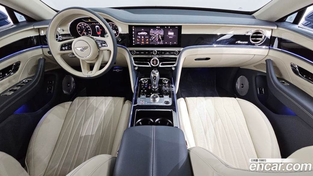 Bentley Flying Spur 4.0 Azure, 2024