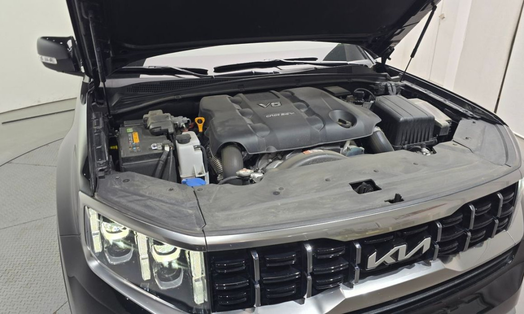 Kia Mohave Diesel 3.0 4WD 7-Seater, 2024